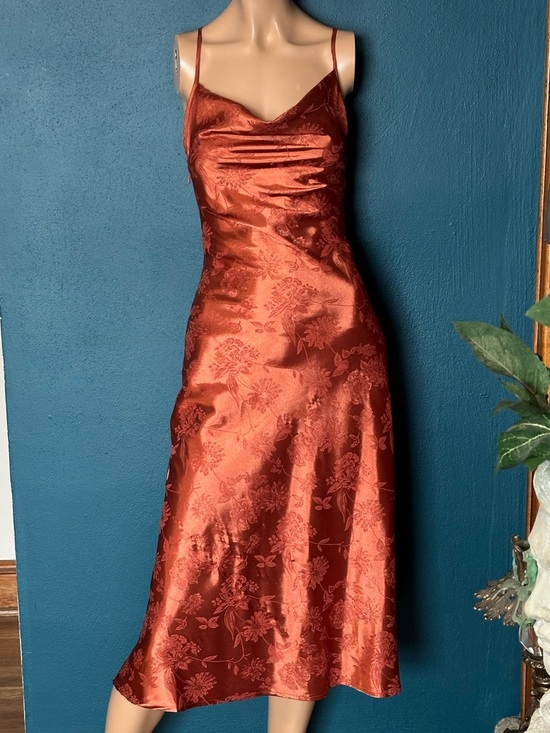 SHEIN Dresses & Skirts - SHEIN Rust Satin Floral Jacquard Slip Midi Dress